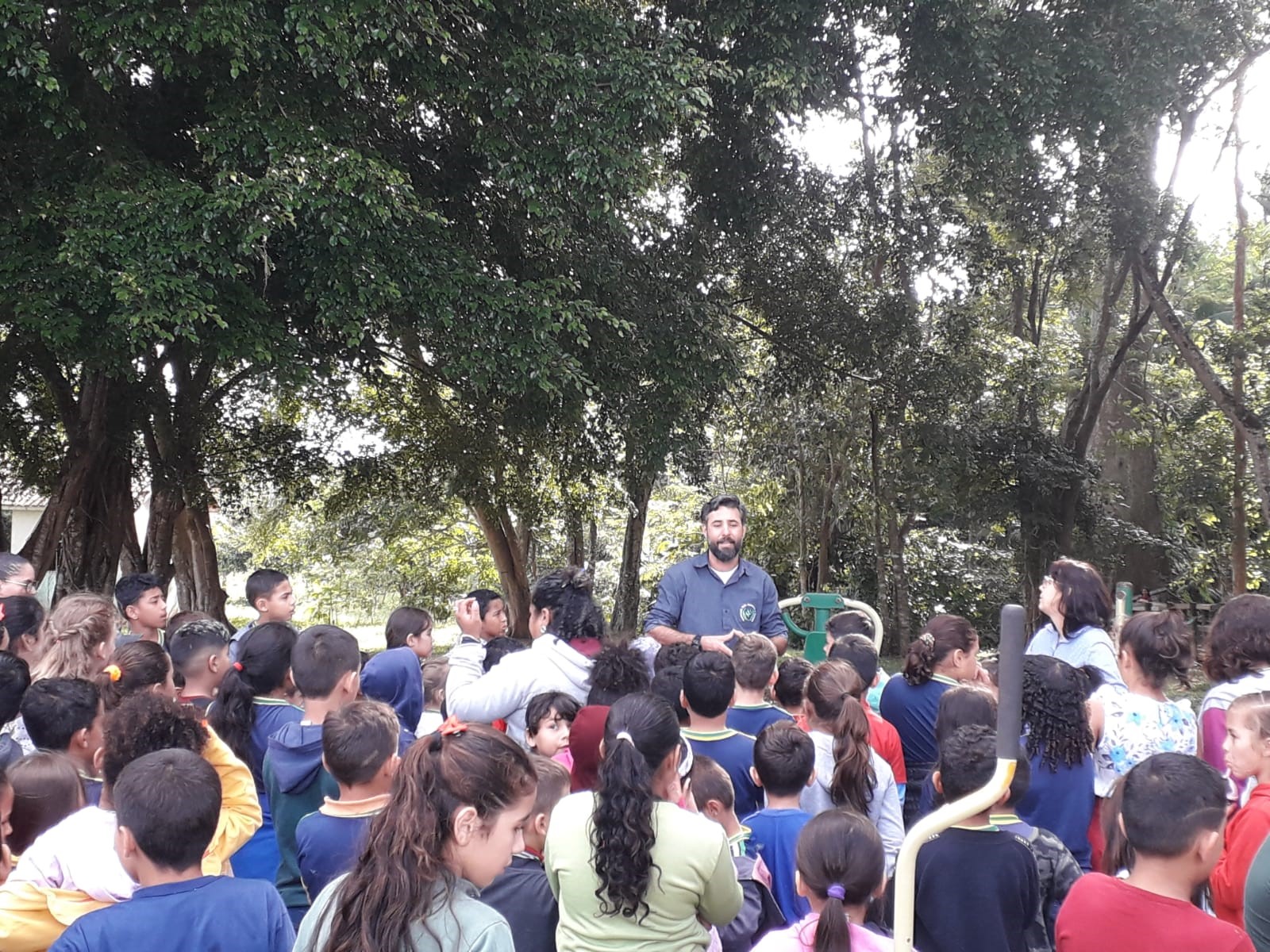 SEMATUR promove palestras e atividades em alusão ao Meio Ambiente em escolas do Município